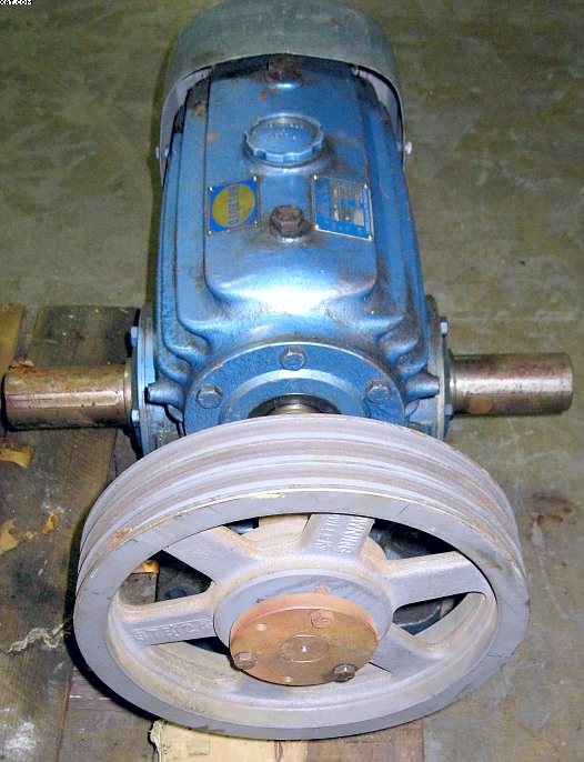 HOLYROYD Gear Box, dual keyed shafts,